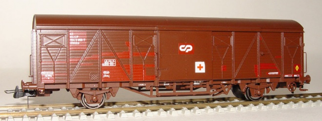 Box car with Red Cross logo<br /><a href='images/pictures/Sudexpress/154055.jpg' target='_blank'>Full size image</a>